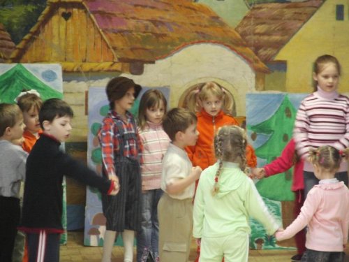 Hraje celá dědina aneb S veselou myslí na nesmysly. - 18.3.2006